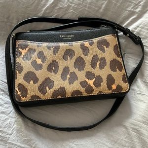 Like New, used once, perfect condition very cute!